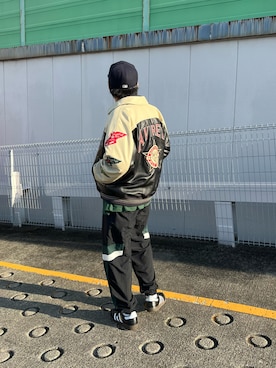 「アキコーデ」｜「アイテム（スタジャン）」を使った、Asai.Hirotoさん（メンズ・177cm）の秋コーディネート