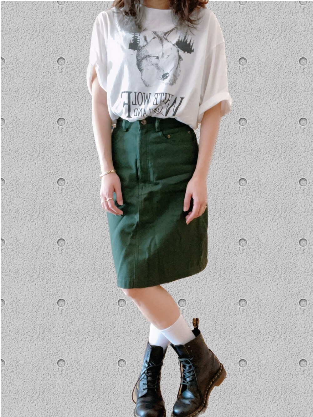 mimiさんの「THE SHINZONE/シンゾーン　ホワイトウルフ　TEE　WHITE WOLF TEE（THE SHINZONE）」を使ったコーディネートの1枚目の写真