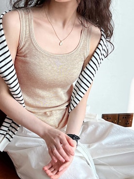 「アイテム（タンクトップ）」を使った、【公式】OSYAREVOさん（レディース・160cm）の春コーディネート