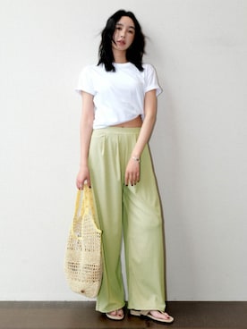 「アイテム（水着、グリーン系）」を使った、【公式】OSYAREVOさん（レディース・165cm）の夏コーディネート