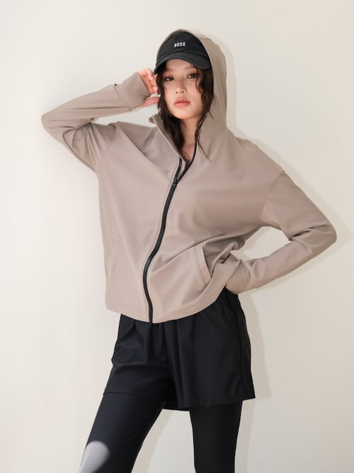 新品 未使用 yori ヨリ レジャーカイトプルオーバー ラッシュガード 黒 NogiRG-GreyLSRight.jpg?v=