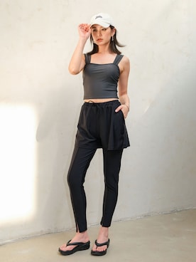 「OSYAREVO（オシャレボ）の【紫外線カット率99.9％以上】ラッシュガード×レギンス 付き タンキニ 水着（水着、グレー系）」を使った、【公式】OSYAREVOさん（レディース・165cm）の春コーディネート