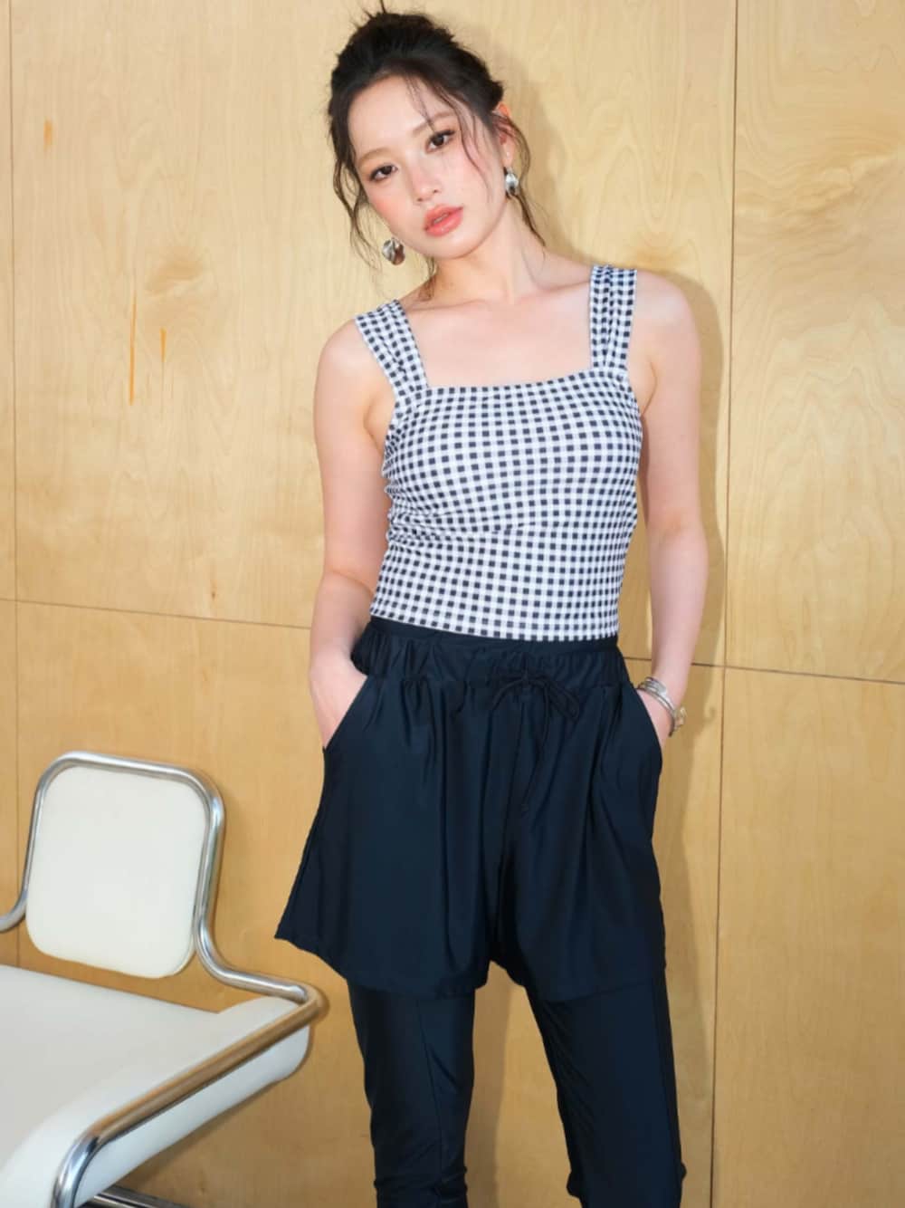 「サンダル、プチプラ、モノトーン、スポーツミックス、夏コーデ、オトナ女子、初夏コーデ、夏服、ラクチンコーデ、ゆるコーデ、レディースファッション、きれいめコーデ、トレンド、甘めカジュアル、OSYAREVO」｜「OSYAREVOの【公式】インスタグラム（その他、その他）」を使った、OSYAREVOさん（レディース・167cm）の春コーディネートの1枚目の写真
