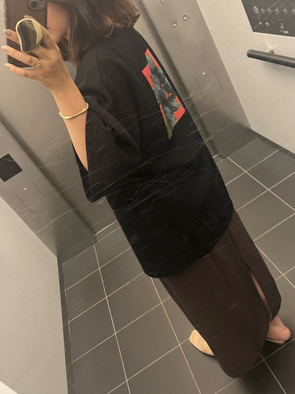 「大人カジュアル、今日のコーデ」｜「RAGEBLUEのアイテム（Tシャツ/カットソー、ブラック系）」を使った、mariさん（レディース・160cm）の夏コーディネートの1枚目の写真