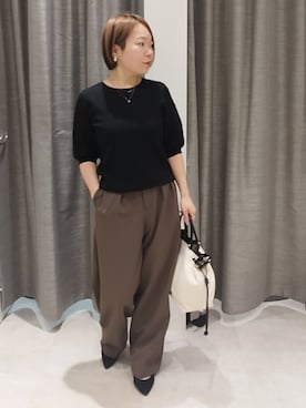 「UNTITLED（アンタイトル）の【洗える】エレガンススリーブニット（ニット/セーター、ブラック系）」を使った、sugiさん（レディース・153cm）の春コーディネート