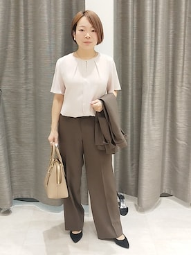 「INDIVI（インディヴィ）の◆[L]サテンカシュクール風デザインブラウス（シャツ/ブラウス、ホワイト系）」を使った、sugiさん（レディース・153cm）の春コーディネート