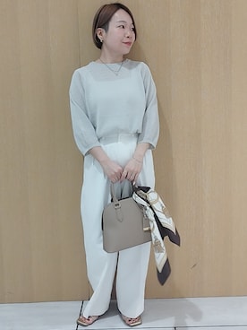 「INDIVI（インディヴィ）の◆[L]サテンカシュクール風デザインブラウス（シャツ/ブラウス、ホワイト系）」を使った、sugiさん（レディース・153cm）の春コーディネート