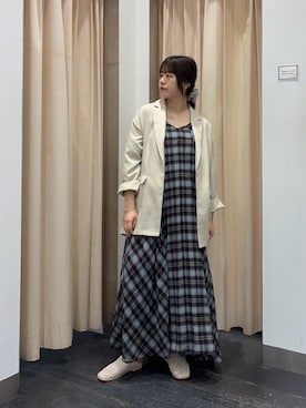 「KBF（ケイビーエフ）のアイテム（シューズ）」を使った、maikoさん（レディース・159cm）の春コーディネート