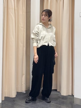 「KBF（ケイビーエフ）のアイテム（トップス）」を使った、maikoさん（レディース・159cm）の秋コーディネート