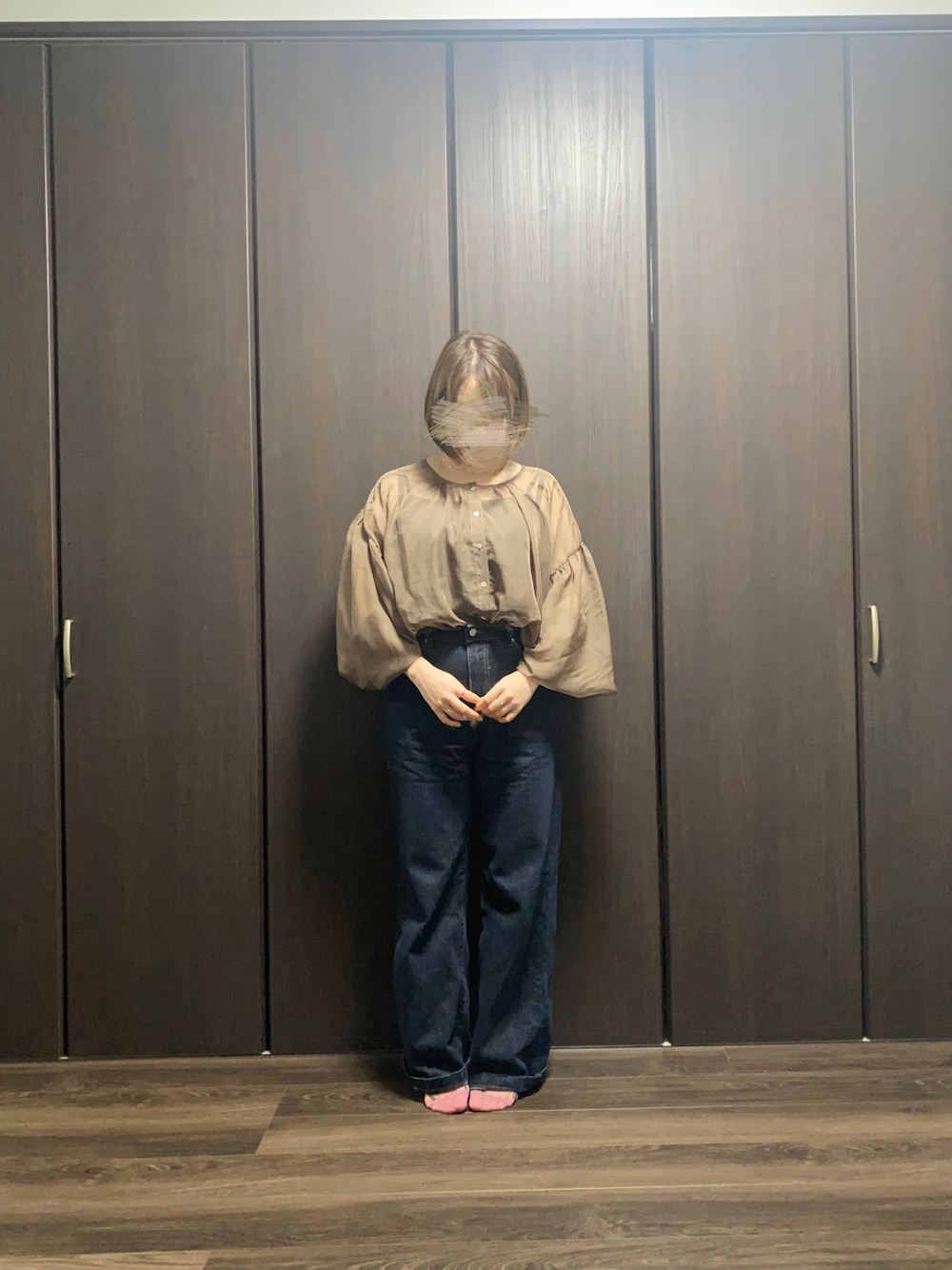「休日スタイル、大人コーデ、大人かわいい、ぽっちゃり、シースルートップス、シンプルスタイル」｜「FILLOUの2wayバルーンスリーブシアーブラウス（シャツ/ブラウス、ブラウン系）」を使った、千日紅さん（レディース・156cm）の夏コーディネートの1枚目の写真