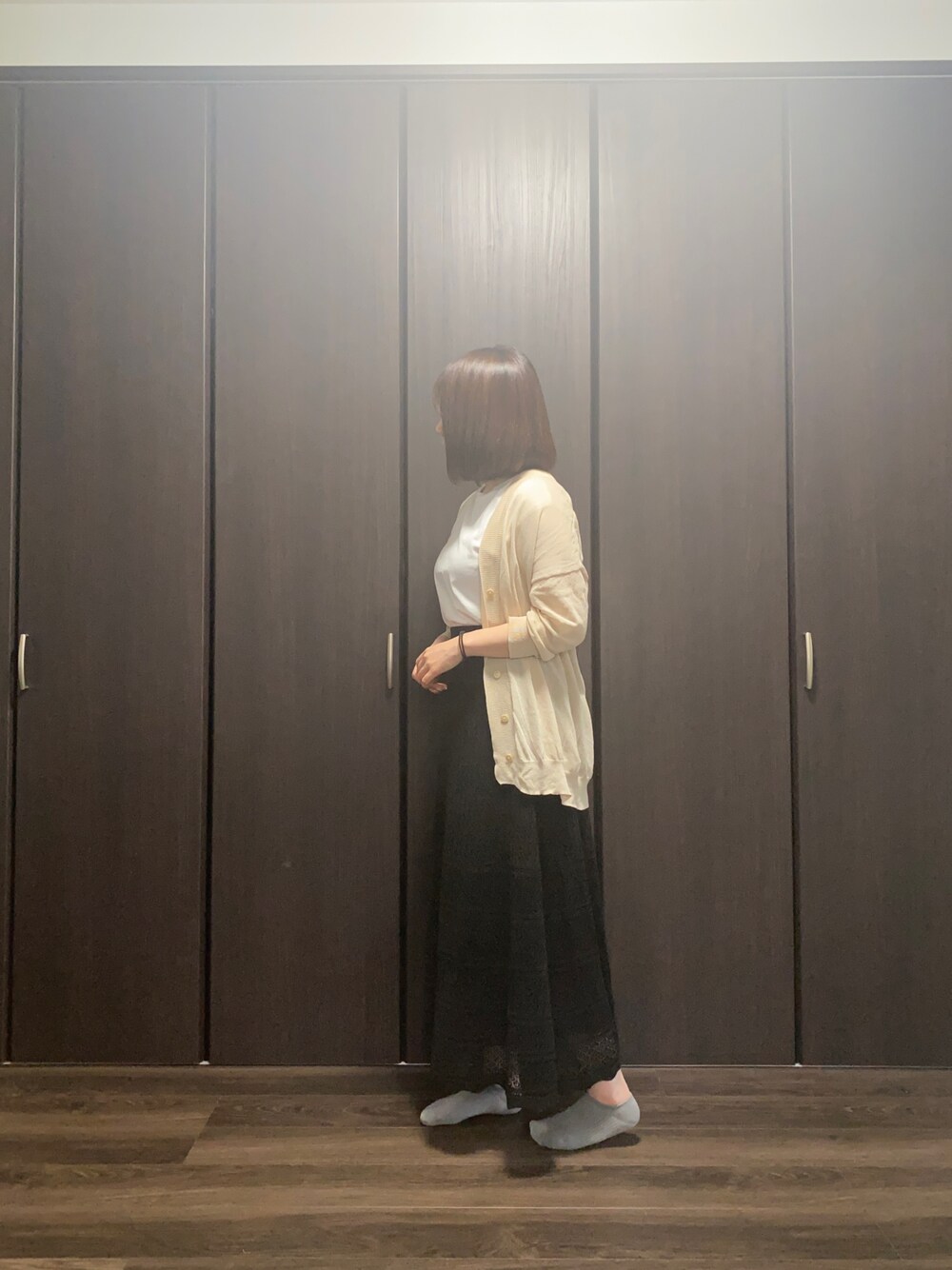 「ぽっちゃり、カジュアルコーデ、ラクチンコーデ、大人女子、大人カジュアル、低身長、シンプル、休日スタイル、ウエストゴム」｜「Chaco closetのアイテム（Tシャツ/カットソー、ホワイト系）」を使った、千日紅さん（レディース・156cm）の春コーディネートの1枚目の写真
