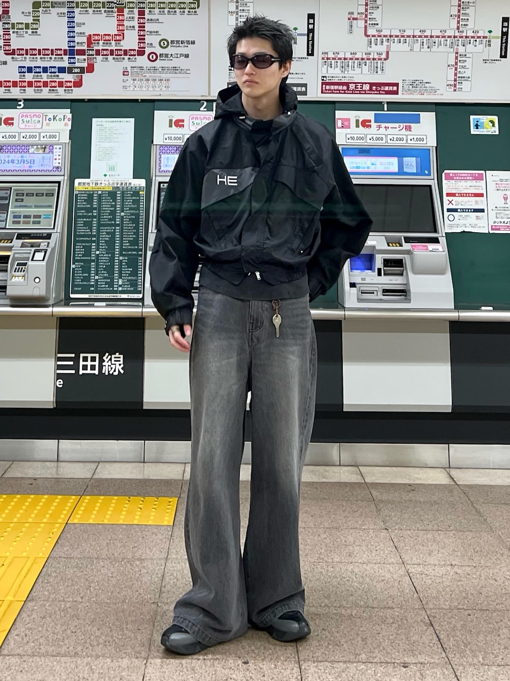 HELIOT EMILのナイロンジャケットを使った人気ファッション