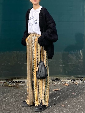 「CORNERS（コーナーズ）のCORNERS by KR　エスニックストライプワイドパンツ（その他パンツ）」を使った、ＫＲさん（レディース・159cm）の冬コーディネート