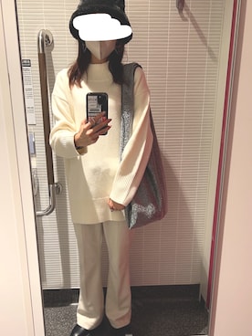 「JEANASIS（ジーナシス）のヌバックライクフレアパンツ/162217（その他パンツ）」を使った、saさん（レディース・157cm）の冬コーディネート