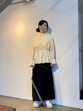 「grounds（グラウンズ）のアイテム（シューズ）」を使った、53himiさん（レディース・161cm）の秋コーディネート