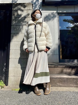 「MONCLER（モンクレール）のアイテム（ダウンジャケット/コート）」を使った、53himiさん（レディース・161cm）の秋コーディネート