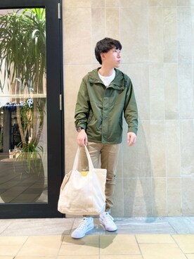 「URBAN RESEARCH Sonny Label（アーバンリサーチサニーレーベル）のアイテム（バッグ）」を使った、Sumitoさん（メンズ・175cm）の秋コーディネート