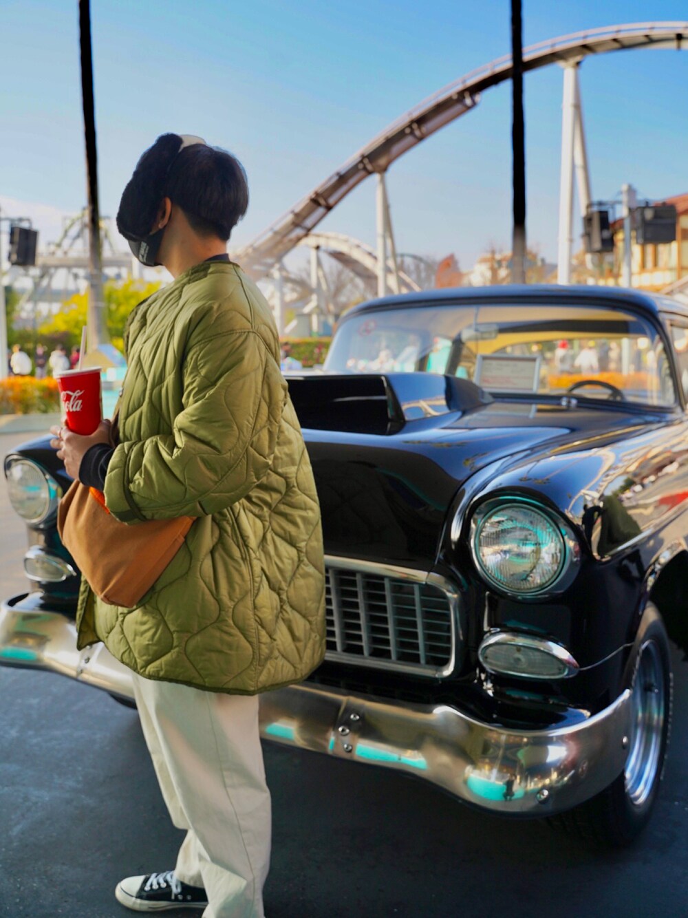 「ユニバーサルスタジオジャパン、冬のコーデ、niko and ...、universaloverall、FREAK’Ｓ STORE、USJ」｜「FREAK'S STOREのM-65キルトライナージャケット（ミリタリージャケット、グリーン系）」を使った、まっひさん（メンズ・168cm）の冬コーディネートの1枚目の写真