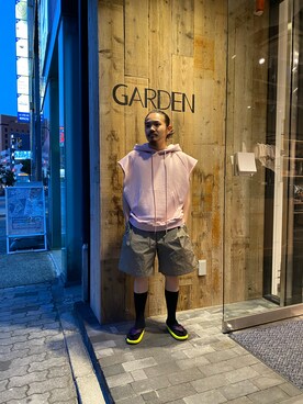 「SHINYAKOZUKA（シンヤコヅカ）のアイテム（パンツ）」を使った、森本さん（メンズ・160cm）の春コーディネート