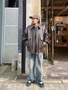 「アイテム（パーカー）」を使った、森本さん（メンズ・160cm）の秋コーディネート