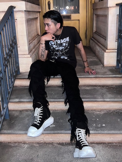 【コーデの格上げ】RICK OWENS ジーンズ 1723691398_500.jpg