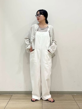 「アイテム（サロペット/オーバーオール、ホワイト系）」を使った、わたさん（レディース・156cm）の夏コーディネート