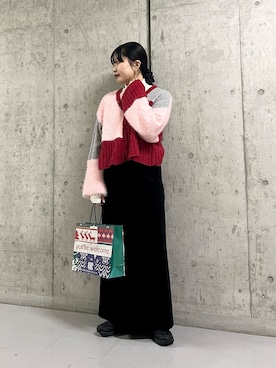 「赤アイテム」｜「アイテム（アクセサリー）」を使った、わたさん（レディース・156cm）の冬コーディネート