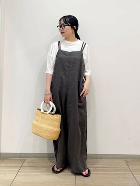 「かぐれ（カグレ）のアイテム（サロペット/オーバーオール）」を使った、わたさん（レディース・156cm）の夏コーディネート