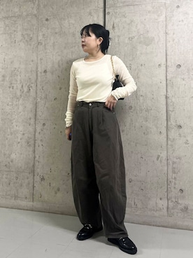 「KBF（ケイビーエフ）のシアーベロアシャーリングスリーブトップス（Tシャツ/カットソー）」を使った、わたさん（レディース・156cm）の秋コーディネート