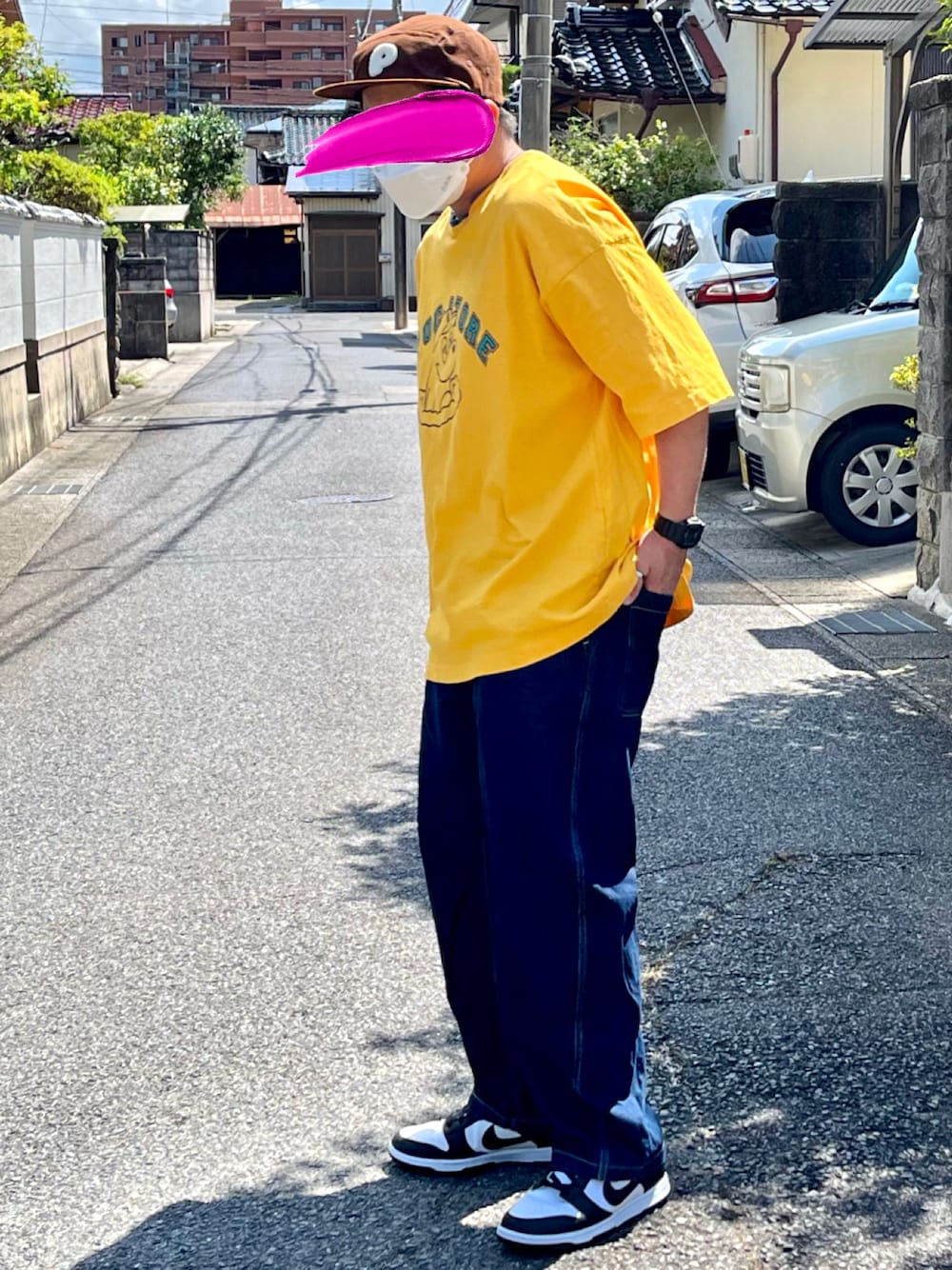 「おしゃれさんと繋がりたい、ストリート、キャップ、イエロー、デニム、GU、NIKE、ダンク、低身長」｜「NIKEのアイテム（スニーカー、ブラック系）」を使った、ＴａＫｕ🥑さん（メンズ・164cm）の夏コーディネートの1枚目の写真