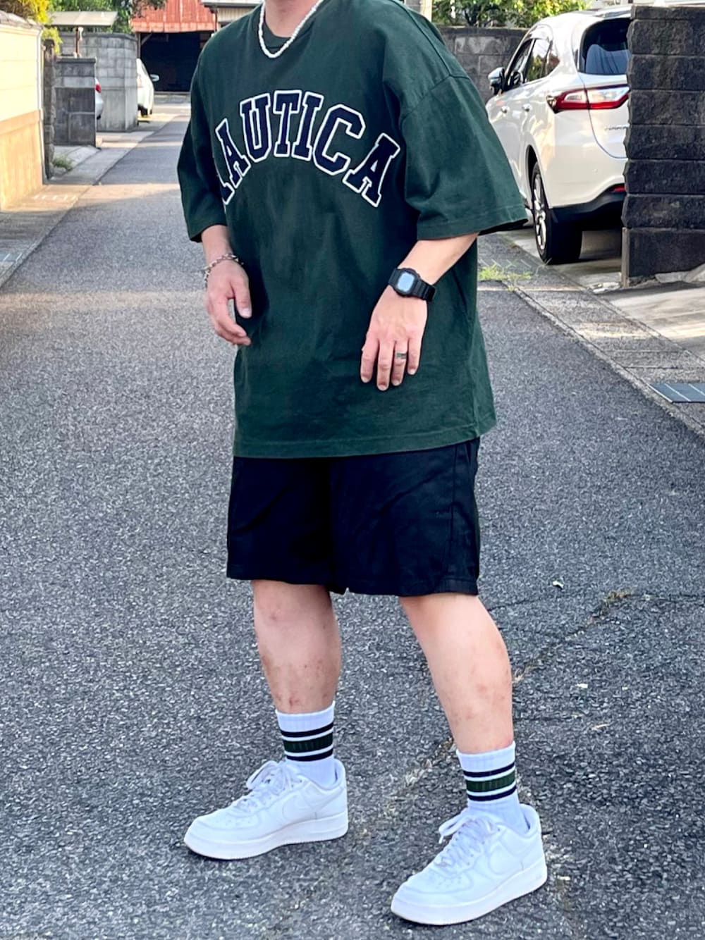 「お洒落さんとつながりたい、ストリート、ロゴT、GU、黒、NIKE、エアフォースワン、低身長」｜「NIKEのナイキ エア フォース 1 '07 メンズシューズ / Nike Air Force 1 '07 Men's Shoes CW2288-111 White（スニーカー、ホワイト系）」を使った、ＴａＫｕ🥑さん（メンズ・164cm）の夏コーディネートの1枚目の写真
