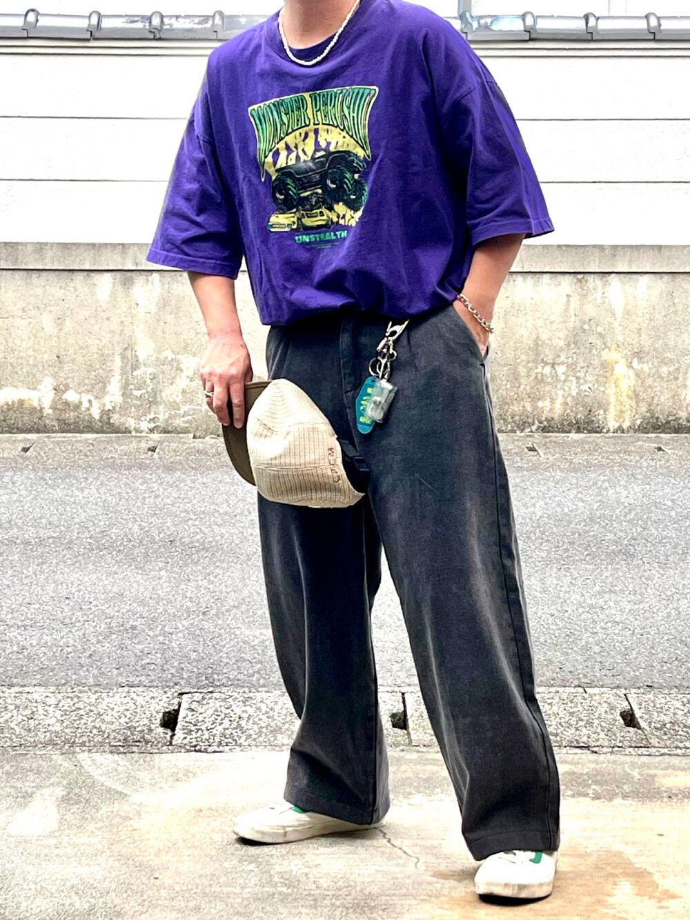 「夏コーデ、カジュアルコーデ、タックイン、プリントT、VANS、低身長、デニム」｜「PerushuのモンスターペルーシュTシャツ（Tシャツ/カットソー、パープル系）」を使った、ＴａＫｕ🥑さん（メンズ・164cm）の夏コーディネートの1枚目の写真