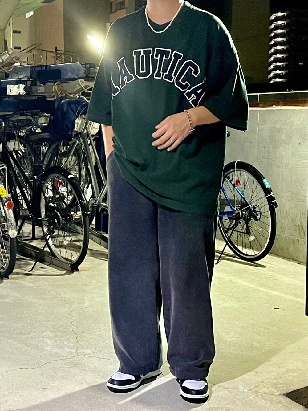 「おしゃれさんと繋がりたい、Tシャツ、ストリート、デニム、NIKE、ダンク、低身長」｜「fuv.のfuv - wide denim pants ワイドデニムパンツ　made in INTER FACTORY（デニムパンツ、ブラック系）」を使った、ＴａＫｕ🥑さん（メンズ・164cm）の夏コーディネートの1枚目の写真