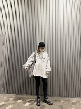 「coca（coca）（コカ）の軽量ニット帽（ニットキャップ/ビーニー、ブラック系）」を使った、azuさん（レディース・159cm）の秋コーディネート