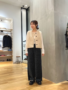 「URBAN RESEARCH DOORS（アーバンリサーチドアーズ）のアイテム（ダウンベスト）」を使った、chikaさん（レディース・164cm）の秋コーディネート