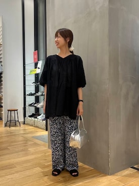 「アイテム（チュニック、ブラック系）」を使った、chikaさん（レディース・163cm）の夏コーディネート