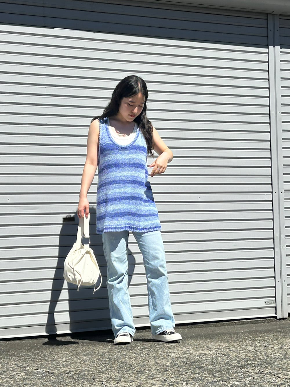 「夏コーデ、ootd、outfit、お洒落さんとつながりたい、夏ファッション、ラクチンコーデ、ゆったりコーデ、夏服コーデ」｜「chuuのアイテム（デニムパンツ、ブルー系）」を使った、N♡さん（レディース・160cm）の夏コーディネートの1枚目の写真