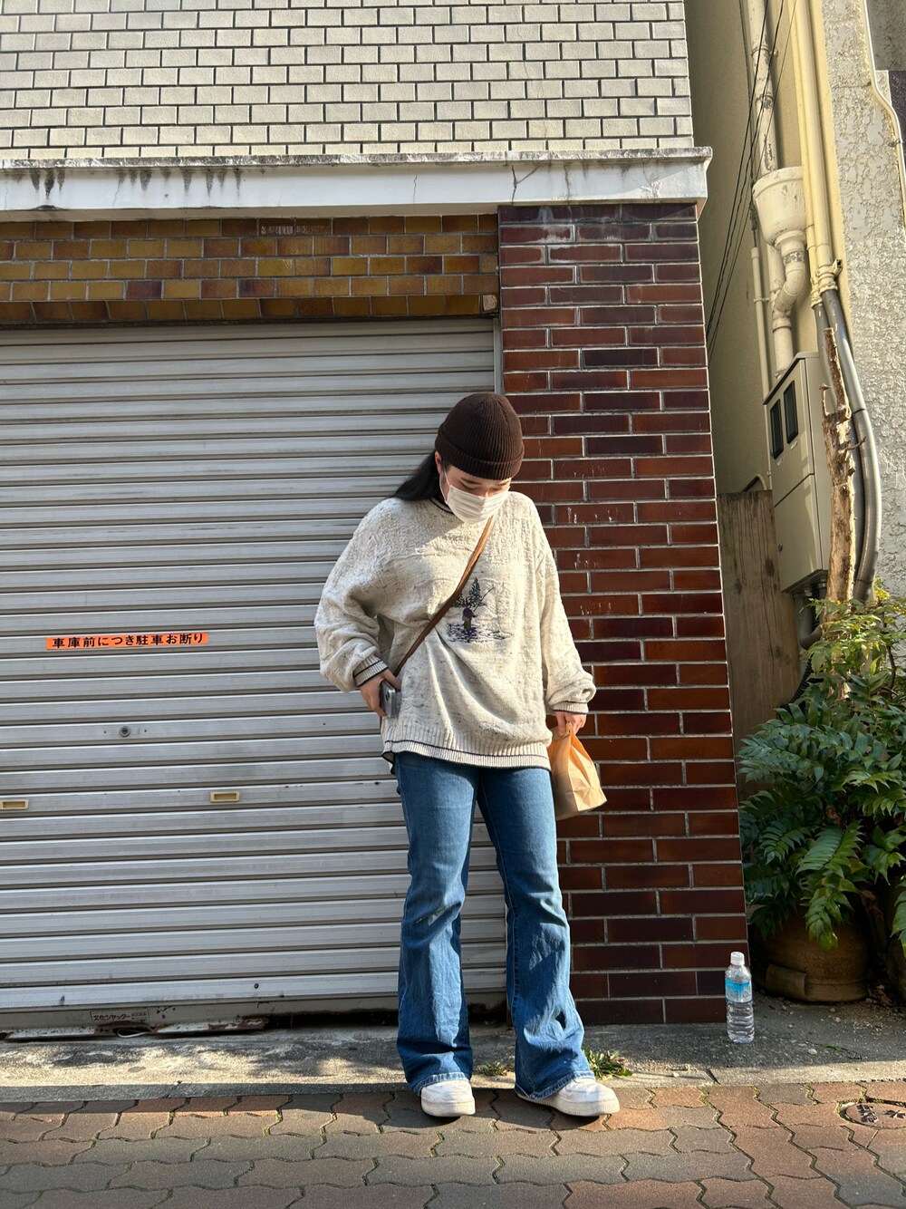 「ootd、今日のコーデ、お洒落さんとつながりたい、古着、古着コーデ、古着MIX、低身長女子、GU、ラフ」｜「GUのセミフレアジーンズ+EC(股下78cm)（パンツ、ブルー系）」を使った、N♡さん（レディース・158cm）の春コーディネートの1枚目の写真