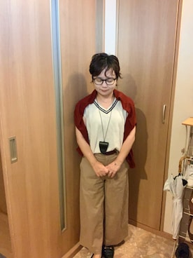 「Honeys（ハニーズ）のスクールベスト（ベスト、ホワイト系）」を使った、とみちゃんさん（レディース・145cm）の秋コーディネート