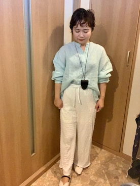 「GU（ジーユー）のアイテム（パンツ、ホワイト系）」を使った、とみちゃんさん（レディース・145cm）の秋コーディネート