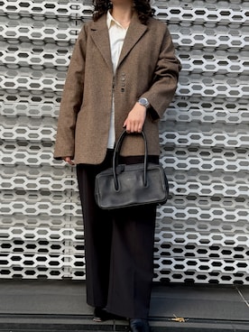 「KLON（クローン）のアイテム」を使った、KLON Officialさん（レディース・163cm）の冬コーディネート