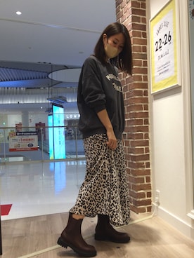 「チェルシーブーツ」｜WAららぽーとエキスポシティ店さん（レディース・170cm）の秋コーディネート