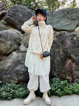 「room.13（ルームサーティーン）のアイテム」を使った、蒼葉えるさん（レディース・166cm）の秋コーディネート