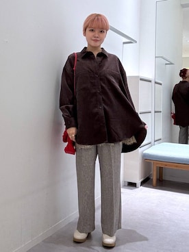 「GLOBAL WORK（グローバルワーク）のアイテム（シャツ/ブラウス）」を使った、みずほさん（レディース・154cm）の秋コーディネート