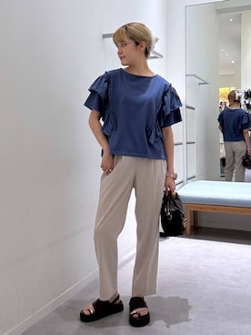 「GLOBAL WORK（グローバルワーク）のウツクシルエットDRYテーパードパンツ/636544（その他パンツ、ベージュ系）」を使った、みずほさん（レディース・154cm）の夏コーディネート