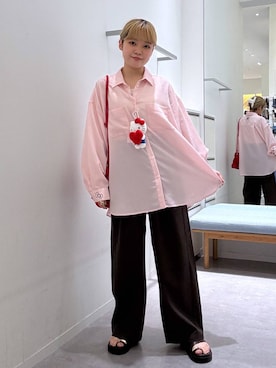 「GLOBAL WORK（グローバルワーク）のノンストレスリッチワイドパンツ/632962（その他パンツ、ブラウン系）」を使った、みずほさん（レディース・154cm）の夏コーディネート