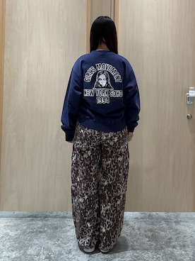 「アイテム（カーゴパンツ、ベージュ系）」を使った、しおりさん（レディース・160cm）の秋コーディネート