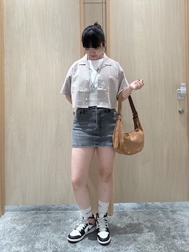 しおりさんのコーディネート