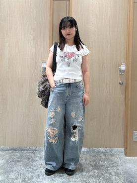 「X-girl（エックスガール）のDISTRESSED BAGGY DENIM PANTS（デニムパンツ、ブルー系）」を使った、しおりさん（レディース・160cm）の夏コーディネート