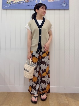 「Dessin（デッサン）のバイカラー ニットベスト（ベスト、ベージュ系）」を使った、Mayaさん（レディース・159cm）の夏コーディネート